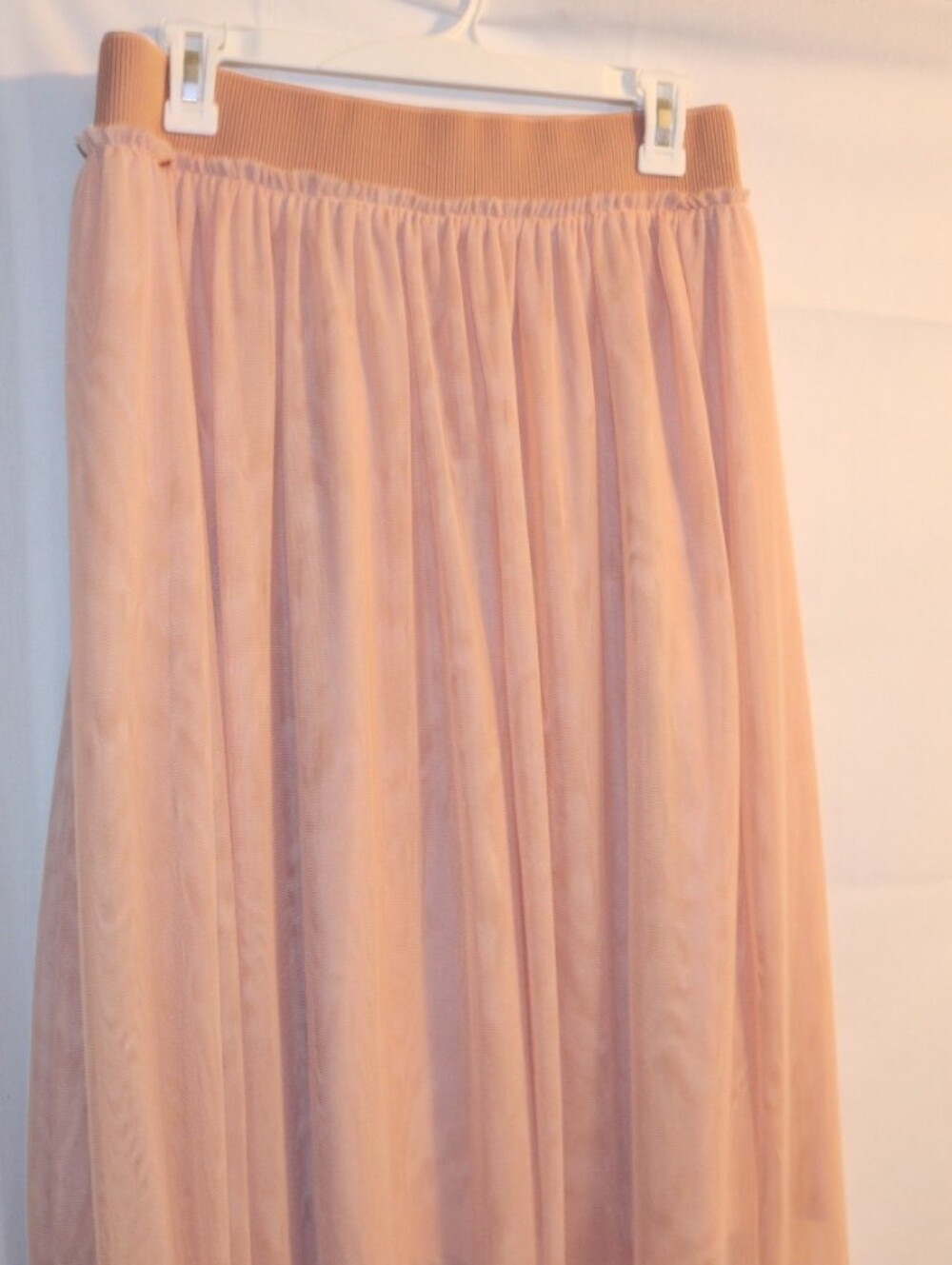 H & M  Powder pink, Solid-maxi Skirt Size M - Picture 10 of 12